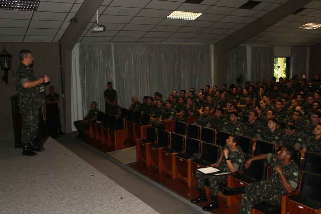 palestra institucional esao 003