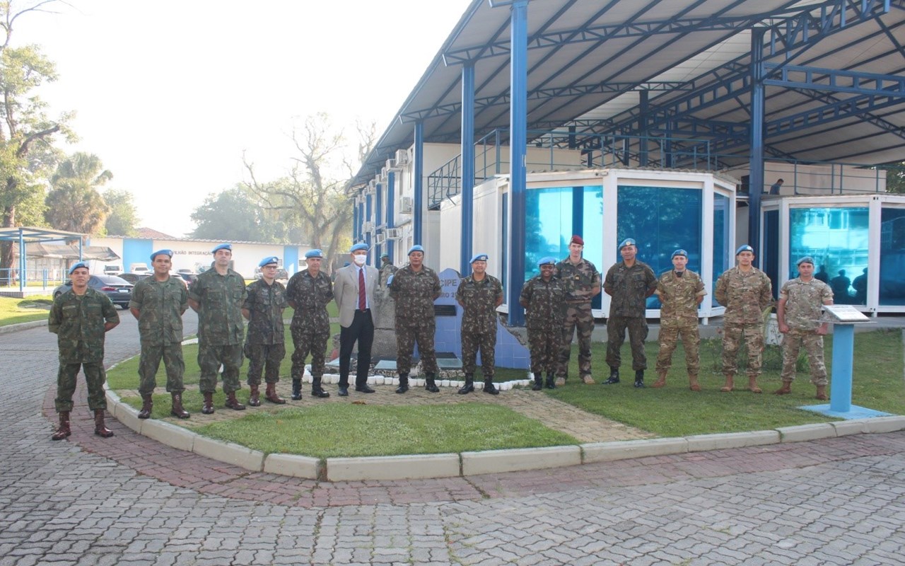 formatura dia peacekeepers maio20 005