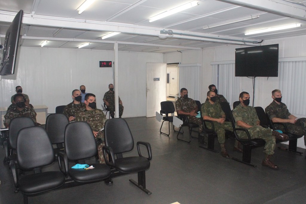 instrucao quadros aav out21 006