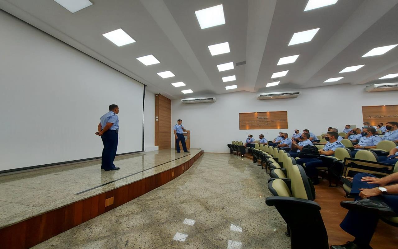Cooperacao instrucao ECEMAR fev22001