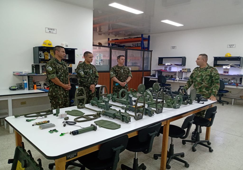 visita acm colombia out22 003