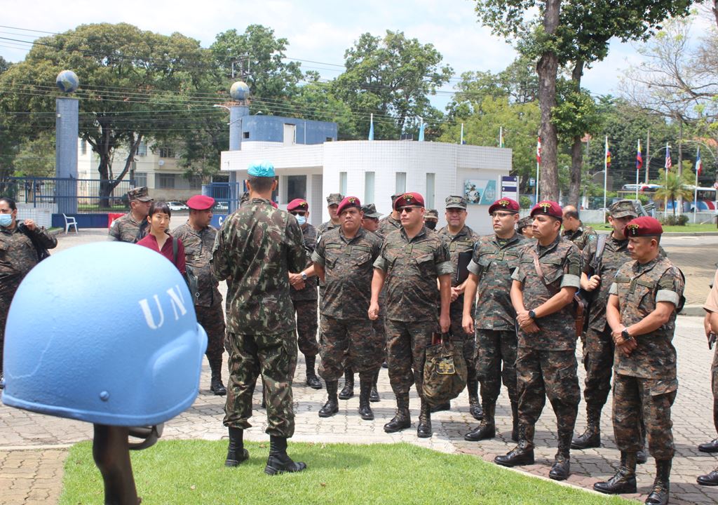visita comitiva guatemala nov22 003