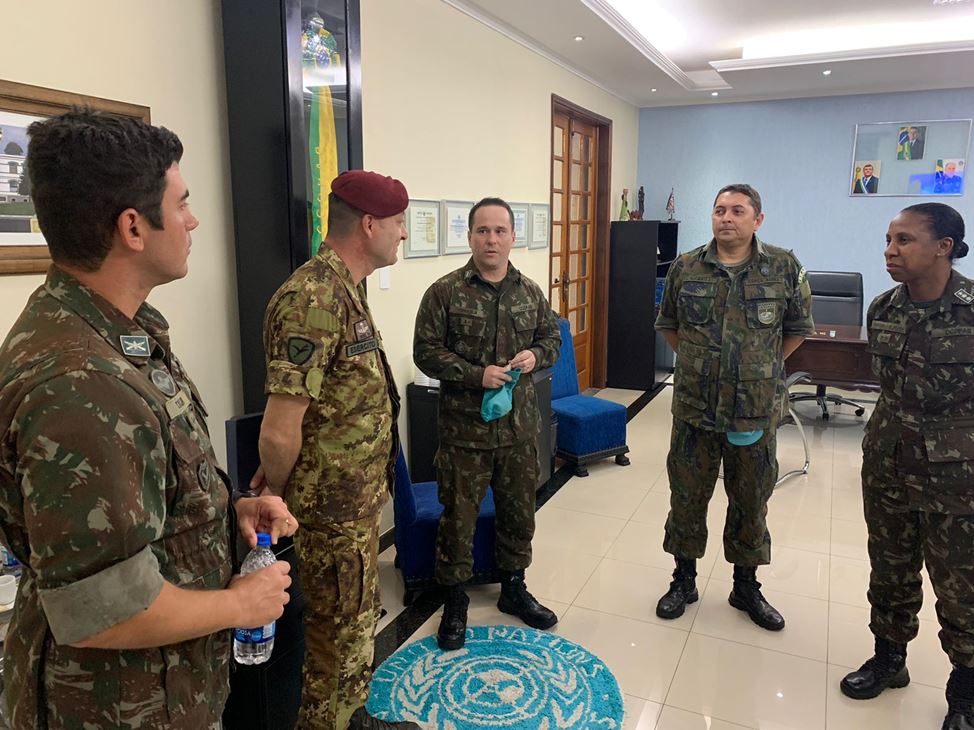 visita exercito italiano dez22 002