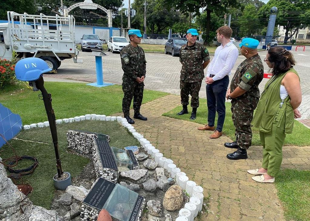 visita consulado britanico mar23 002
