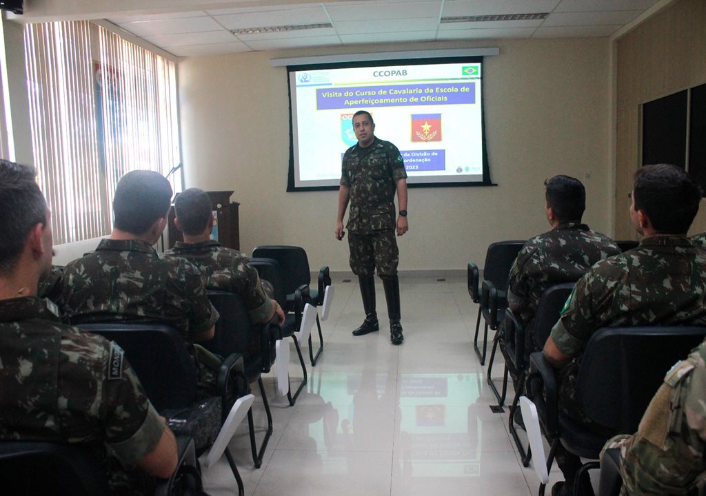 visita curso cavalaria esao jul23 001