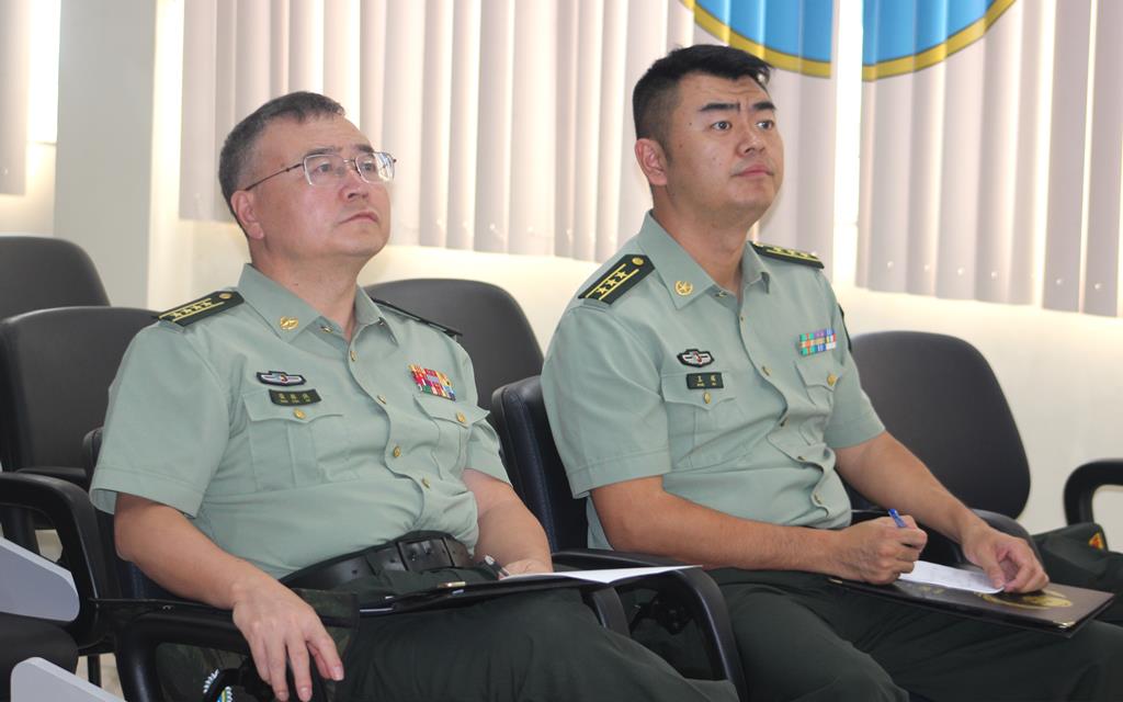 visita adido exercito chines mar24 001