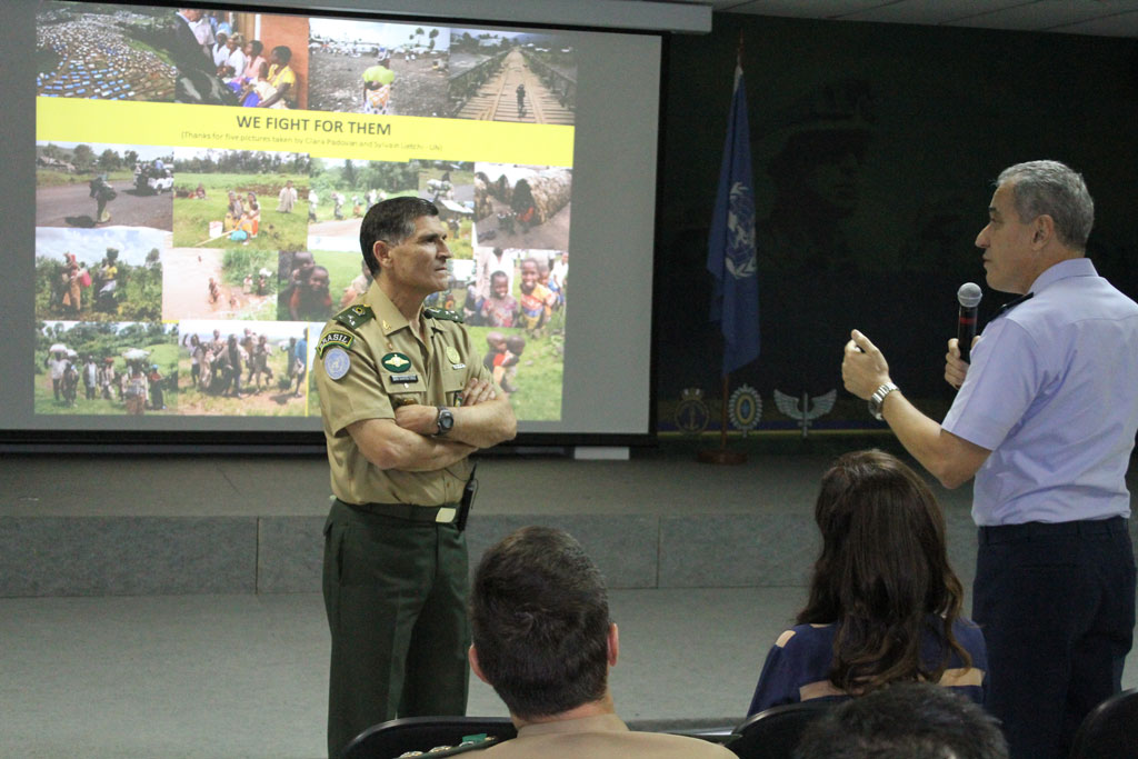 Materia Palestra Gen Santos Cruz 9125