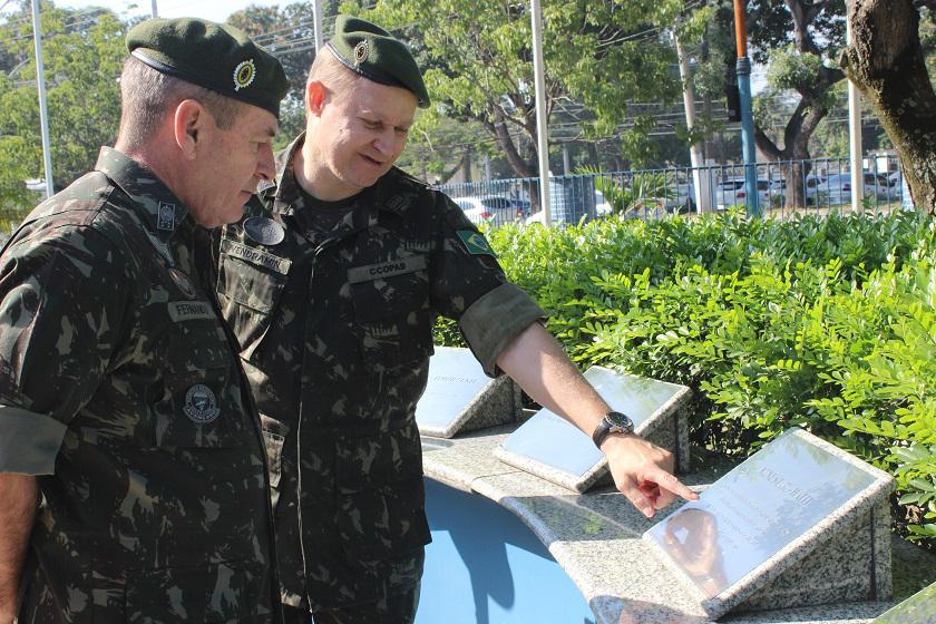 visita cmt militar leste - 06